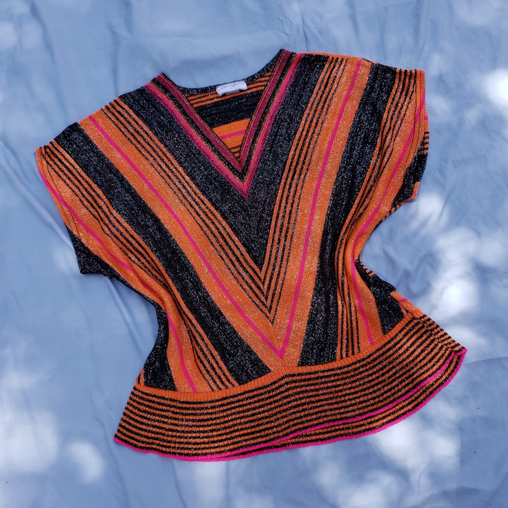 Jamie Nicole Collection Orange black and hot pink striped knit top